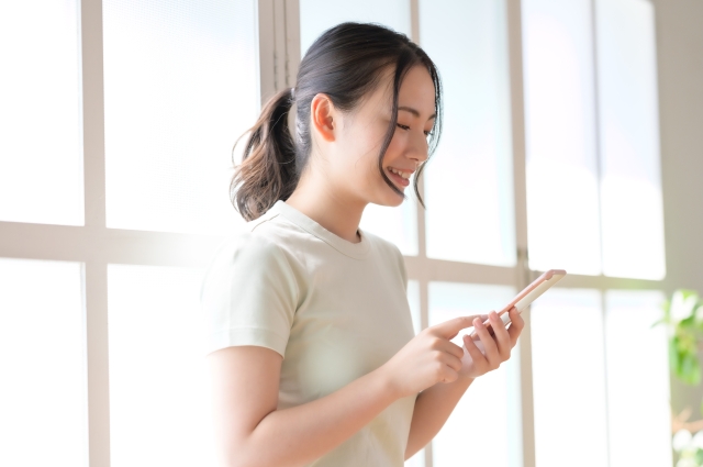 【仕事を辞めるべきか悩む】モヤモヤを解消し、前向きになるためのヒント (3) オンラインカウンセリングメザニン